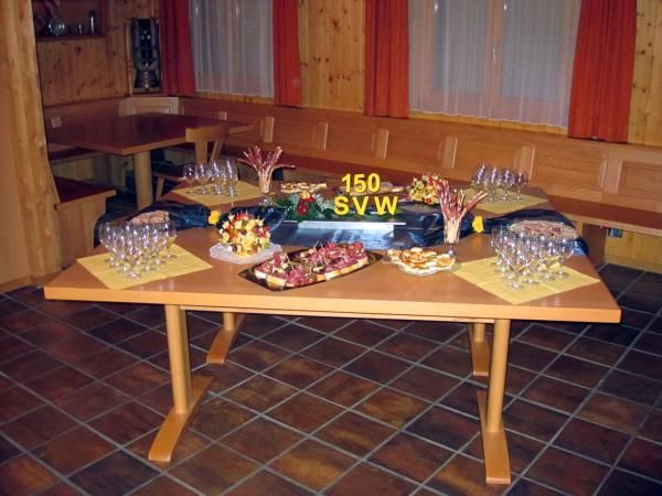 150. GV; Apérobuffet 