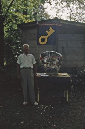 Hugo Merz Senior Hugo Merz Senior