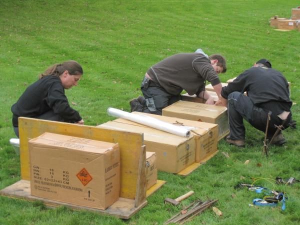 Aufbau Feuerwerk  Aufbau Feuerwerk